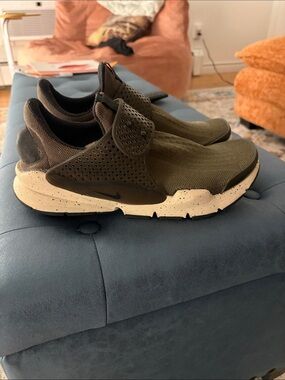 Nike Olive Green Sock Darts